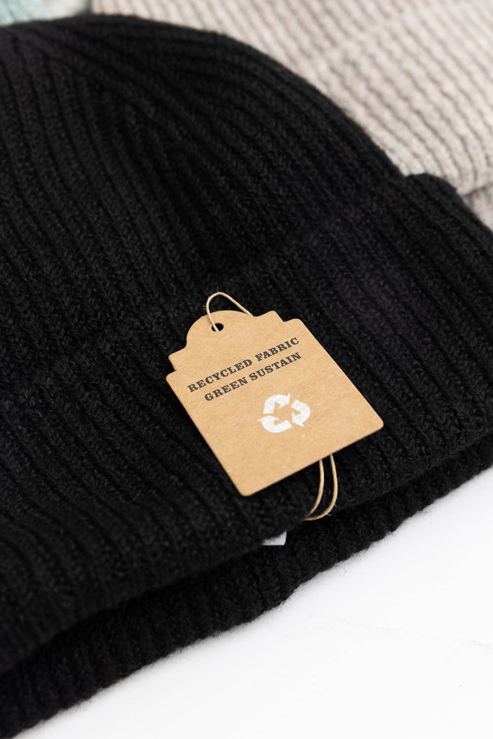 Lou Beanie (Black)