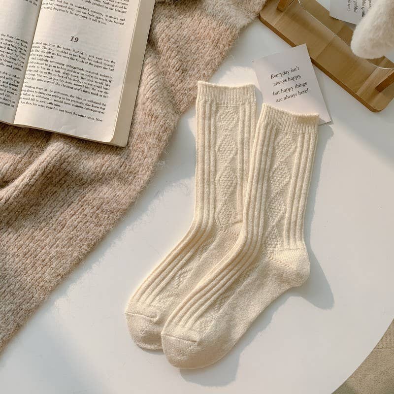 Warm Socks - Knitted Cashmere Crew Cozy Socks: Black