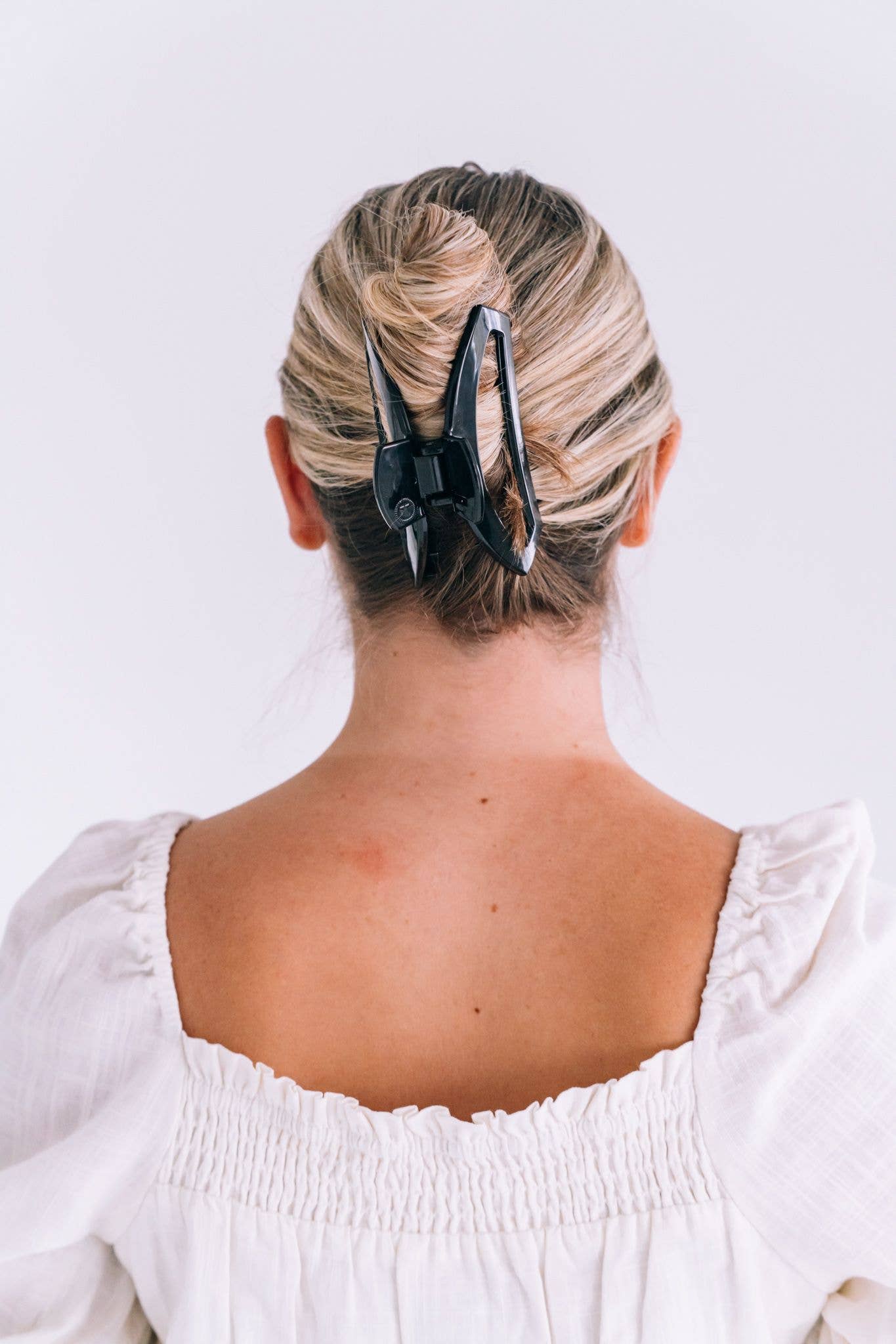 Jet Black Clip, Large