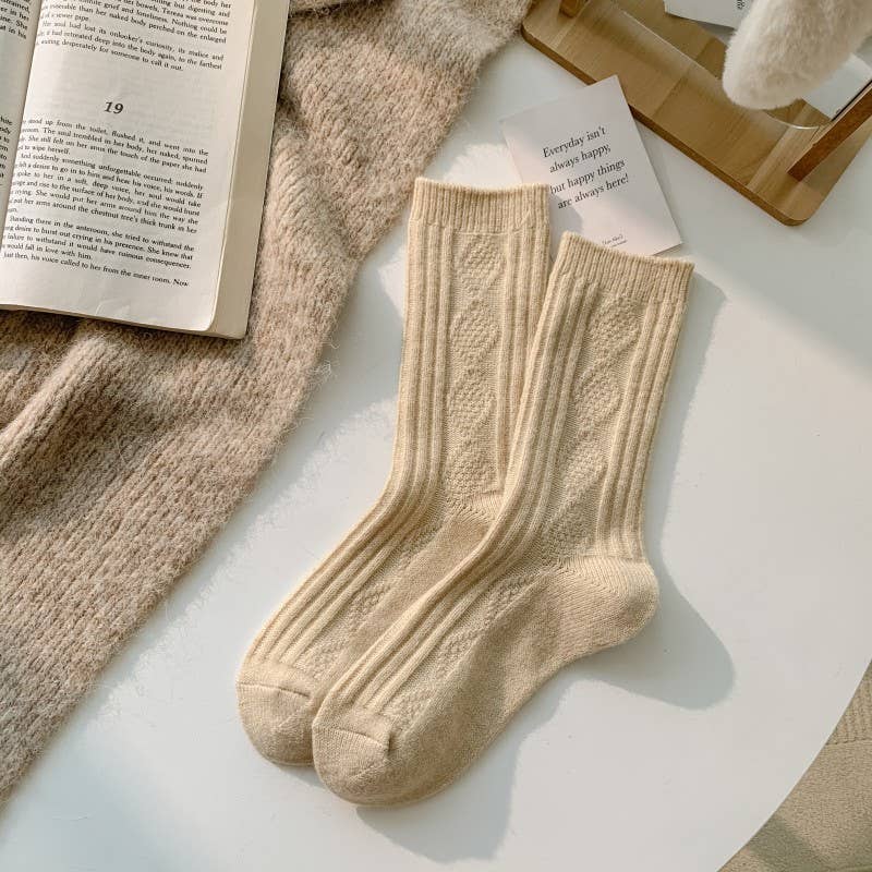 Warm Socks - Knitted Cashmere Crew Cozy Socks: Black