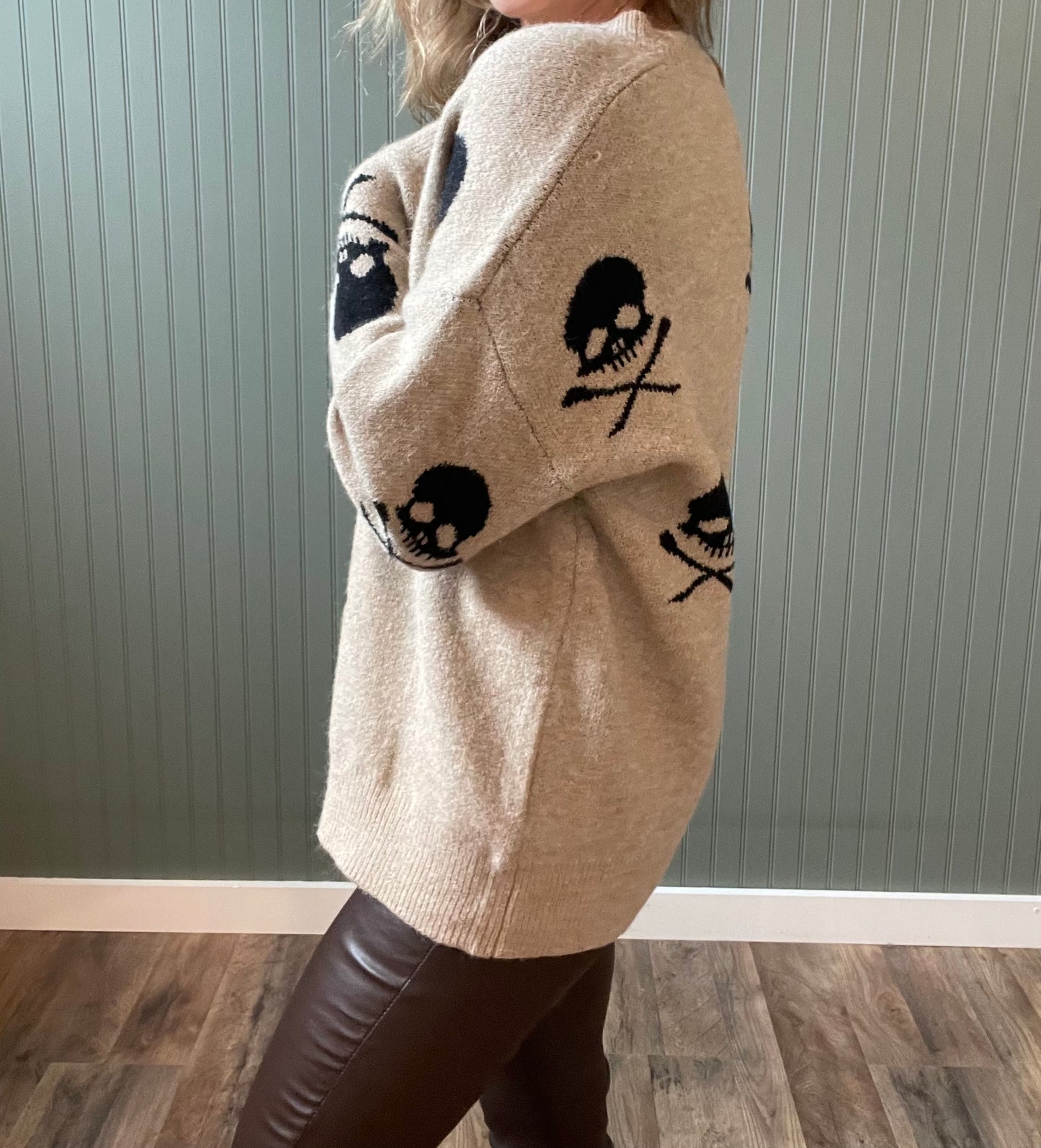Skelly Sweater (Khaki)