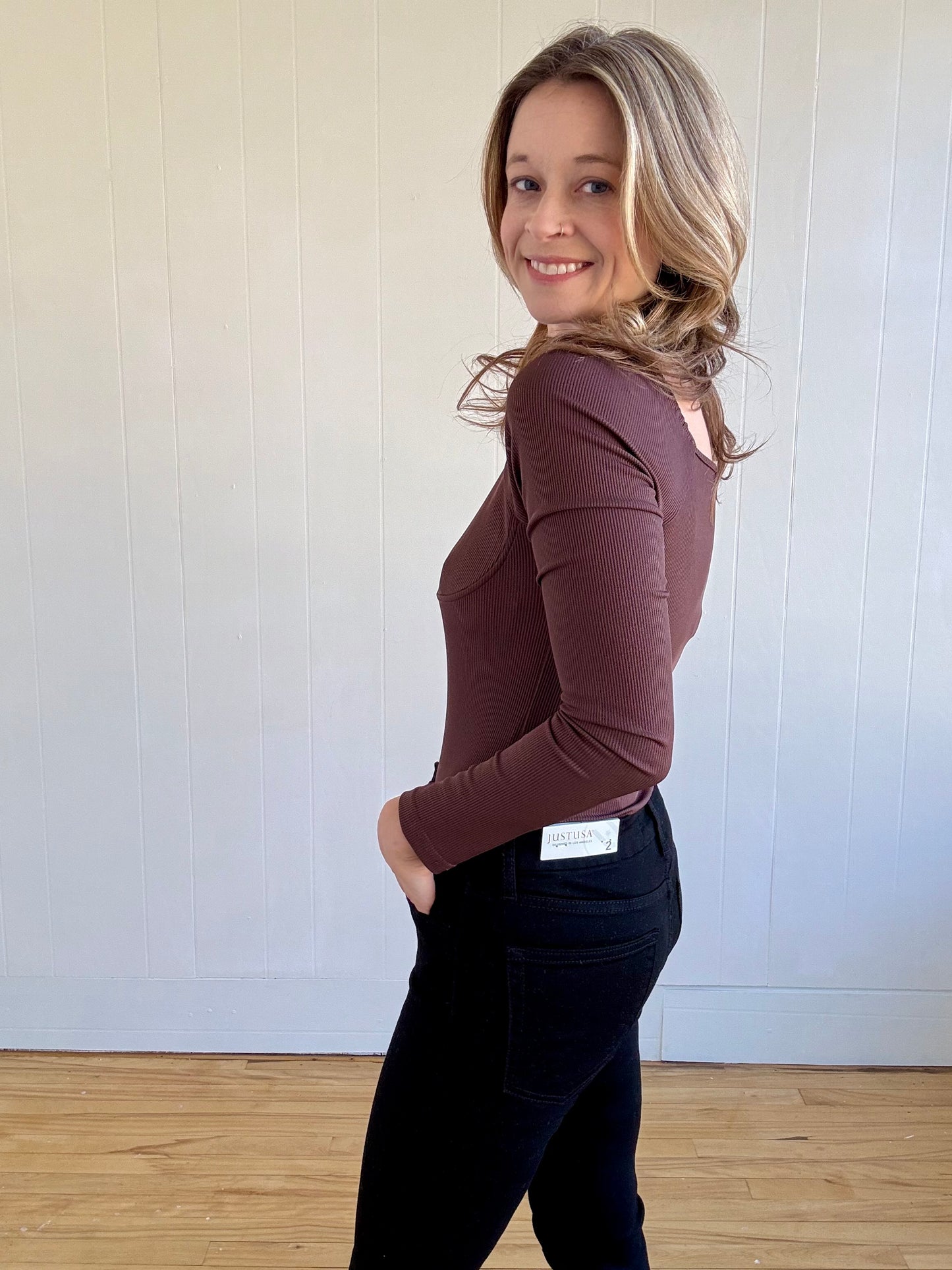 Ara Bodysuit (Brown)
