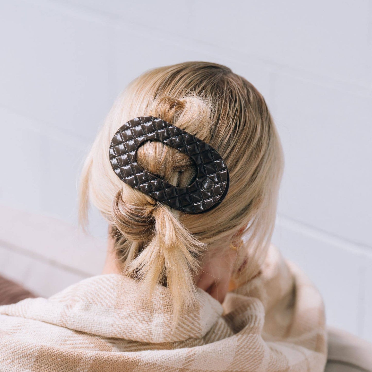 Flat Round Hair Clip | Truly Taupe Quilted |Large