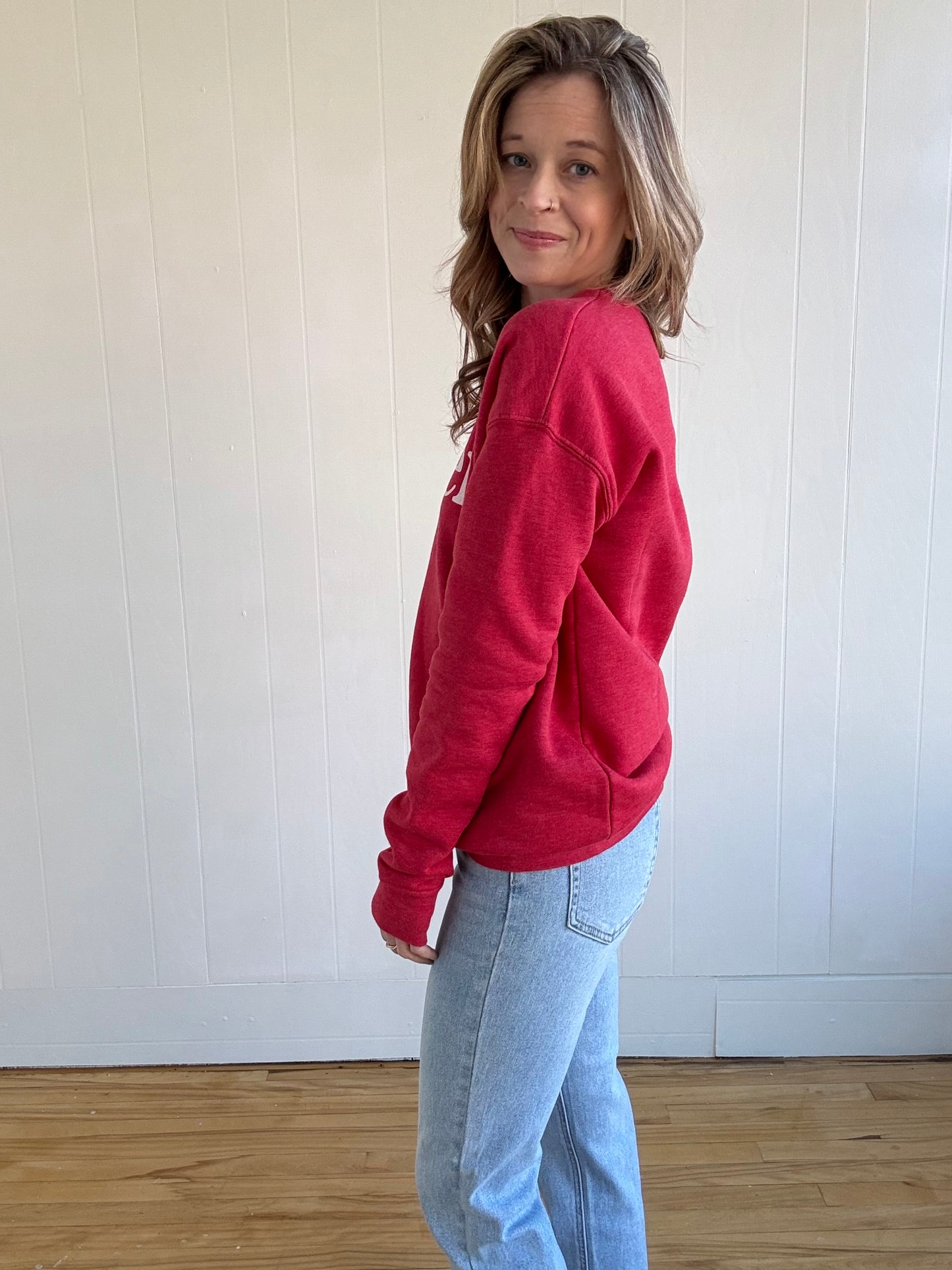 LOVER Graphic Sweatshirt (Cranberry)