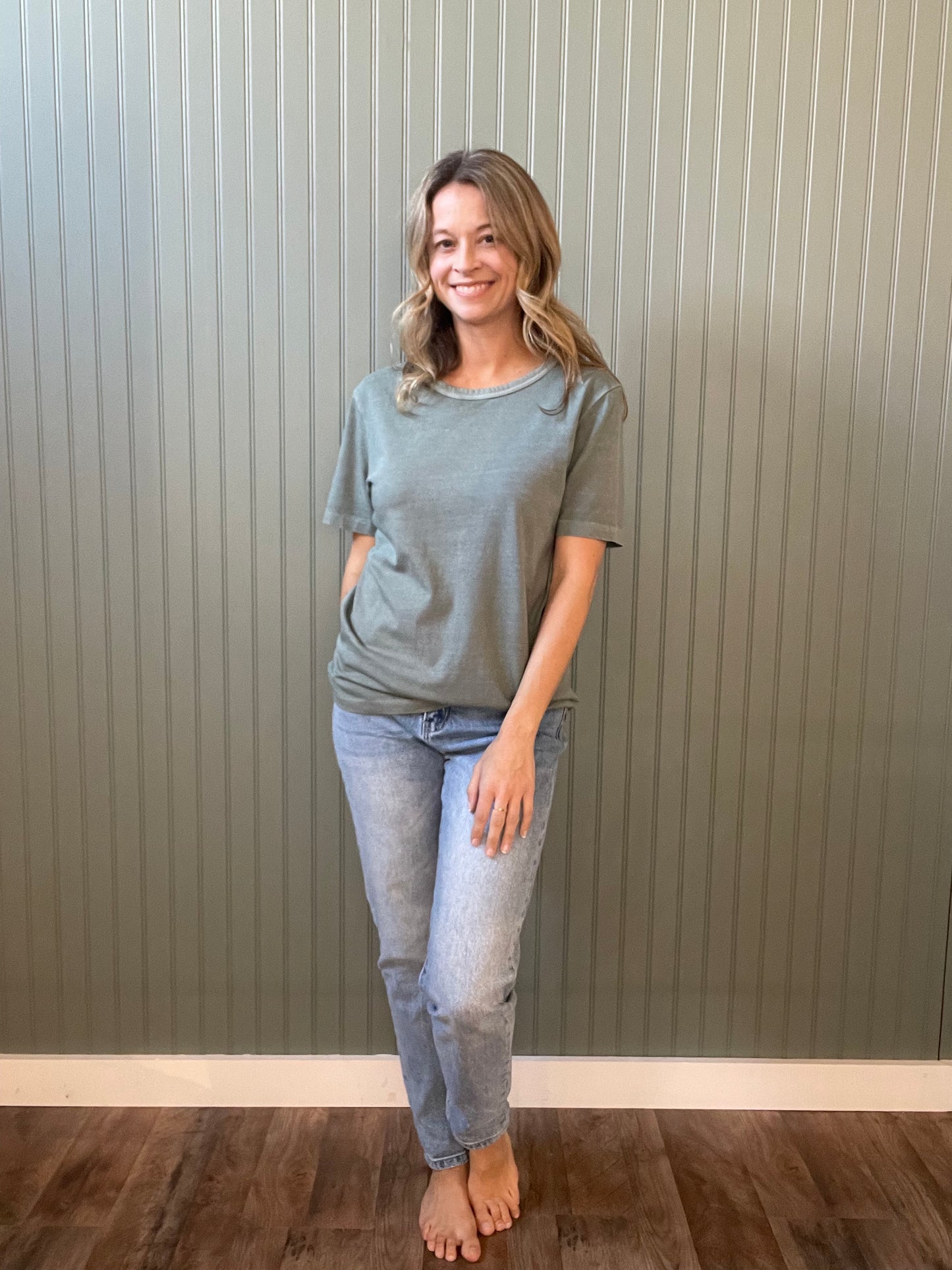 Billie Basic Tee (Multiple Colors)