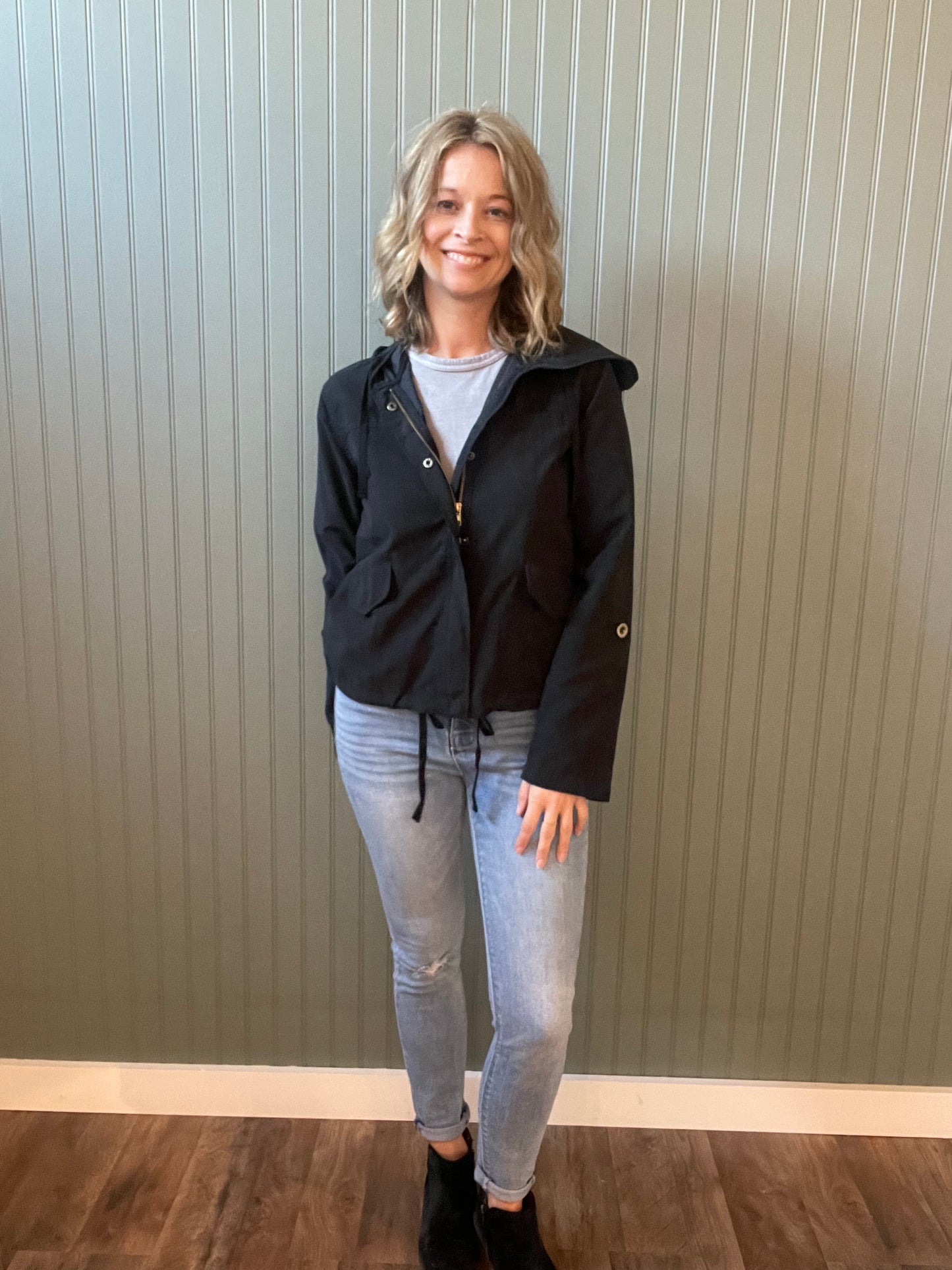 Willow Zip Up (Black)