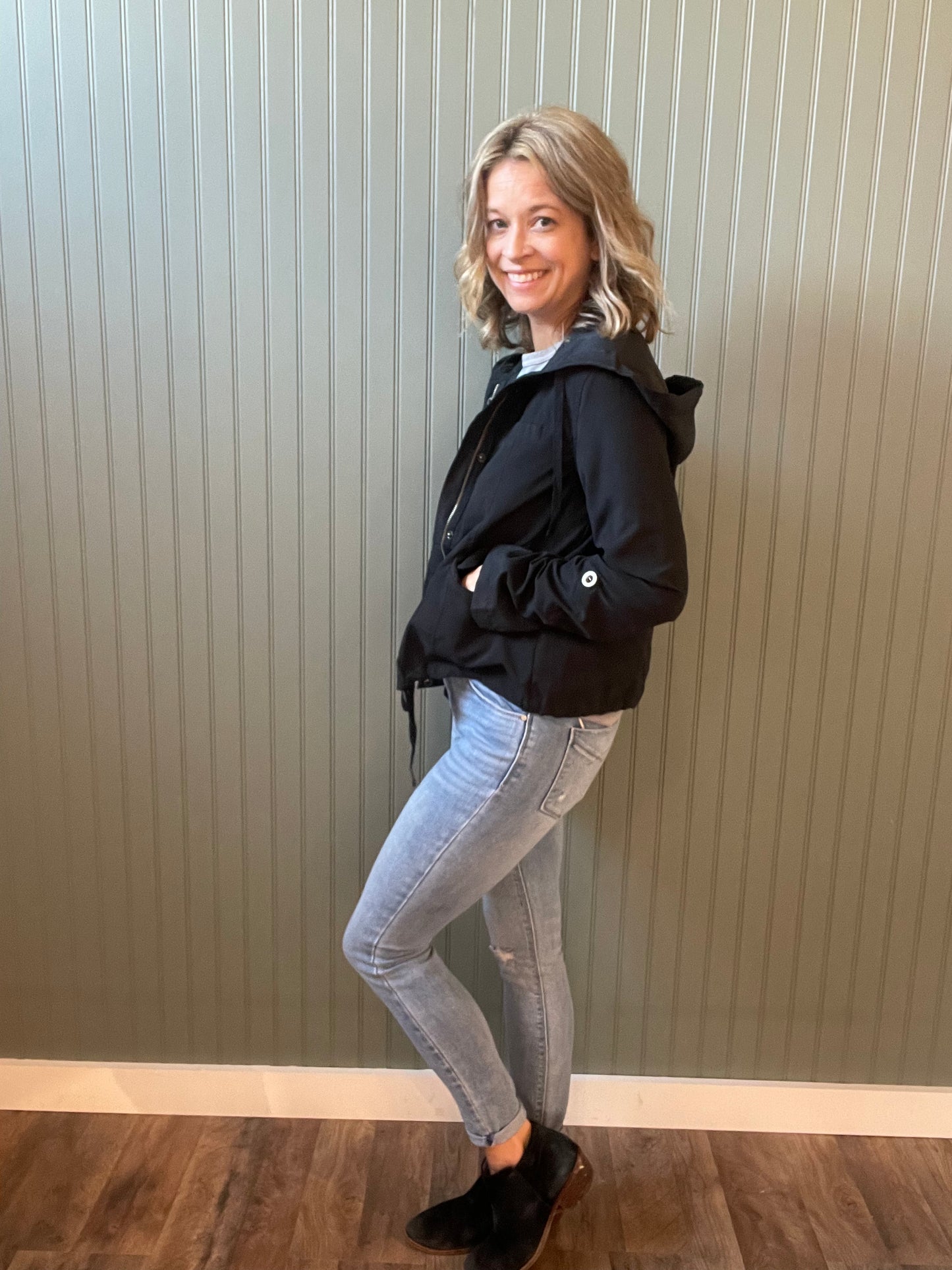 Willow Zip Up (Black)
