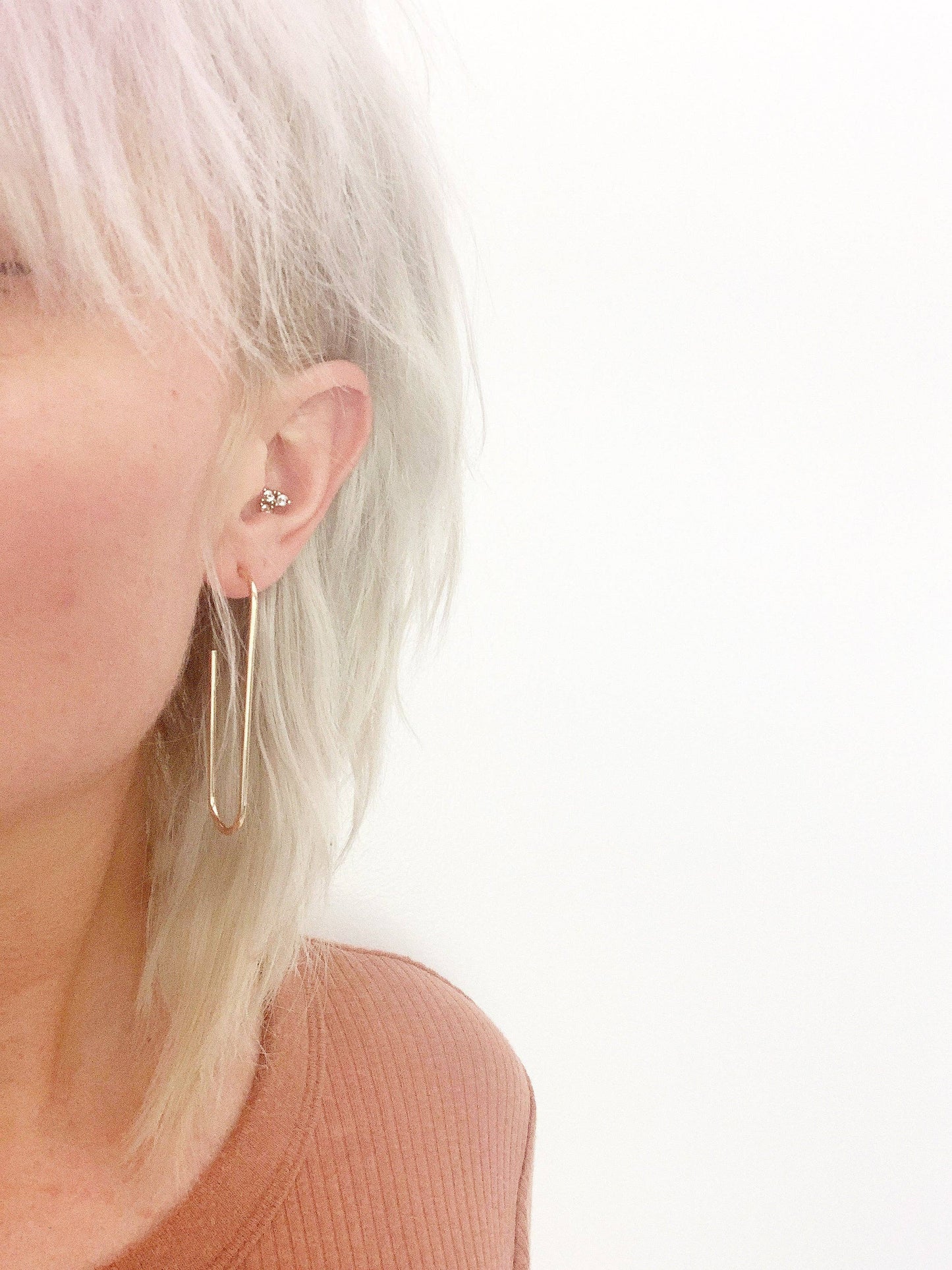 The Paperclip Hoop Earrings in Gold