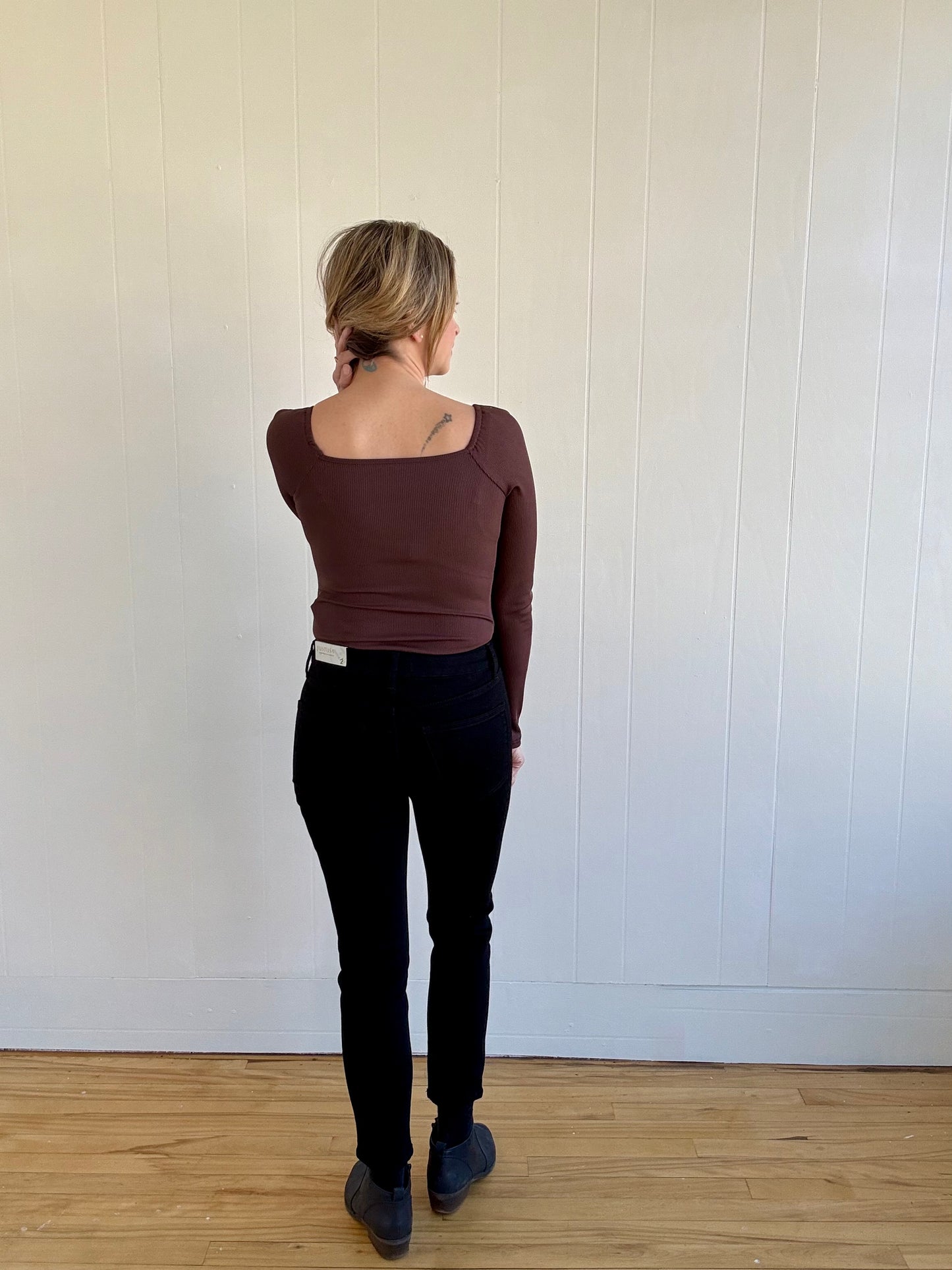 Ara Bodysuit (Brown)