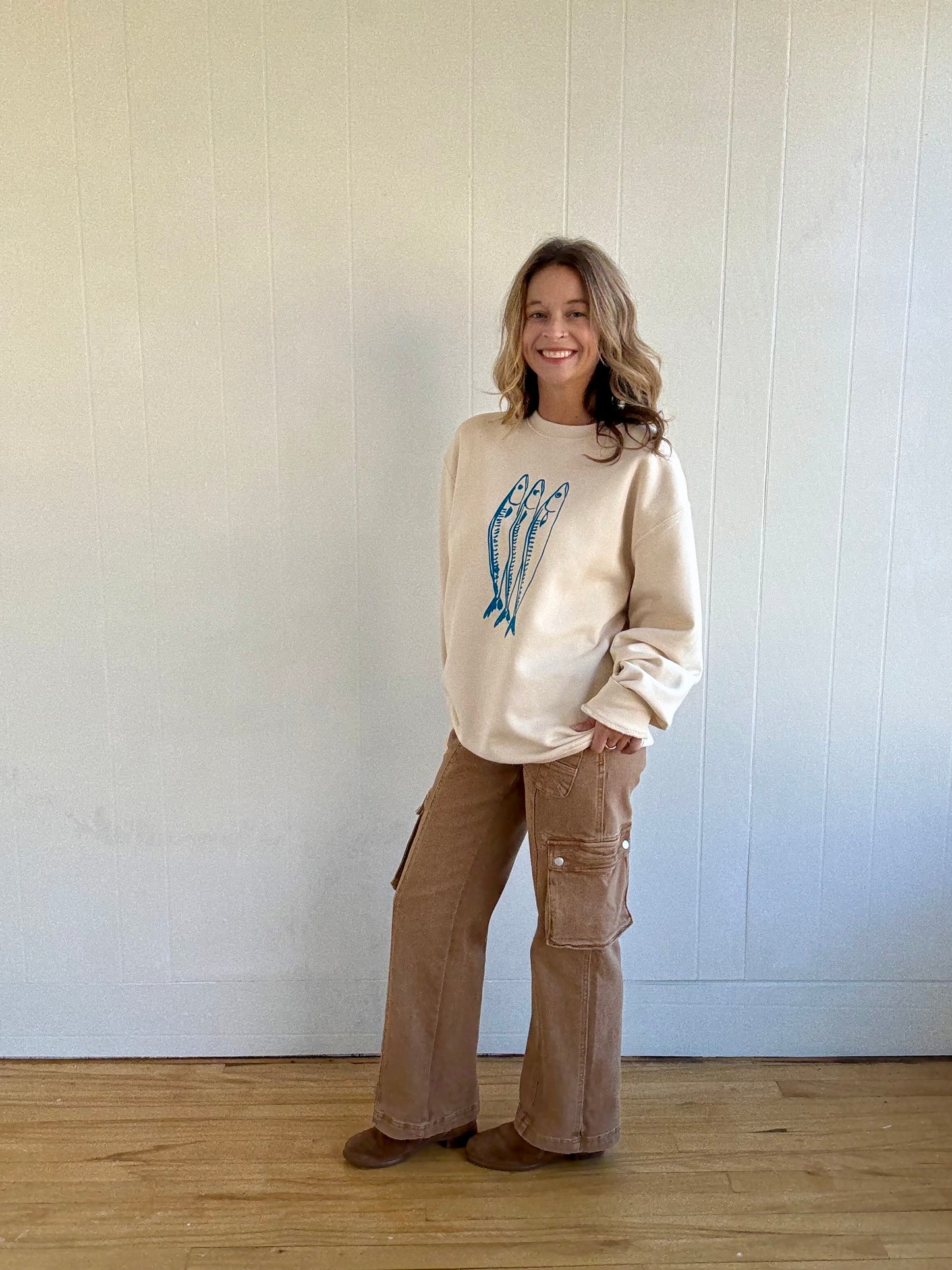 Three Little Fish Sweatshirt (Sand)