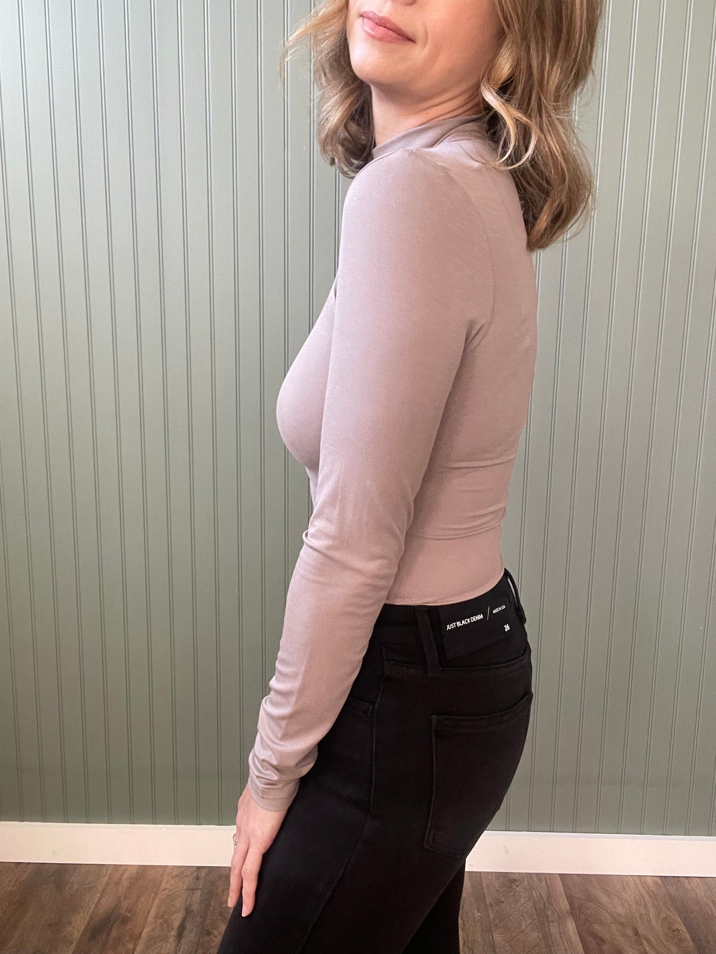 The Perfect Layering Top - Mocha