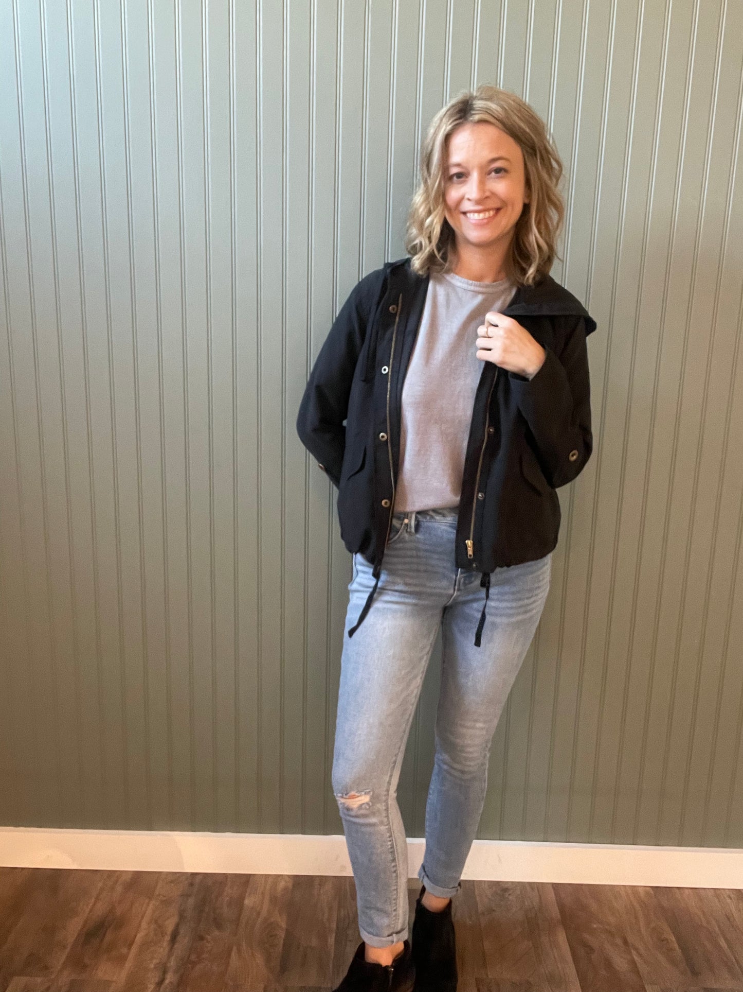 Willow Zip Up (Black)