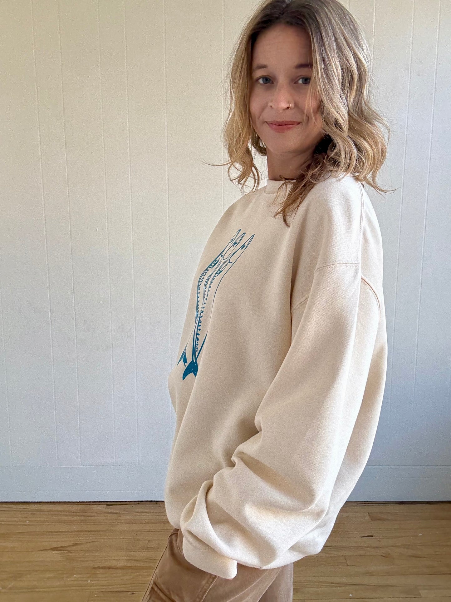 Three Little Fish Sweatshirt (Sand)