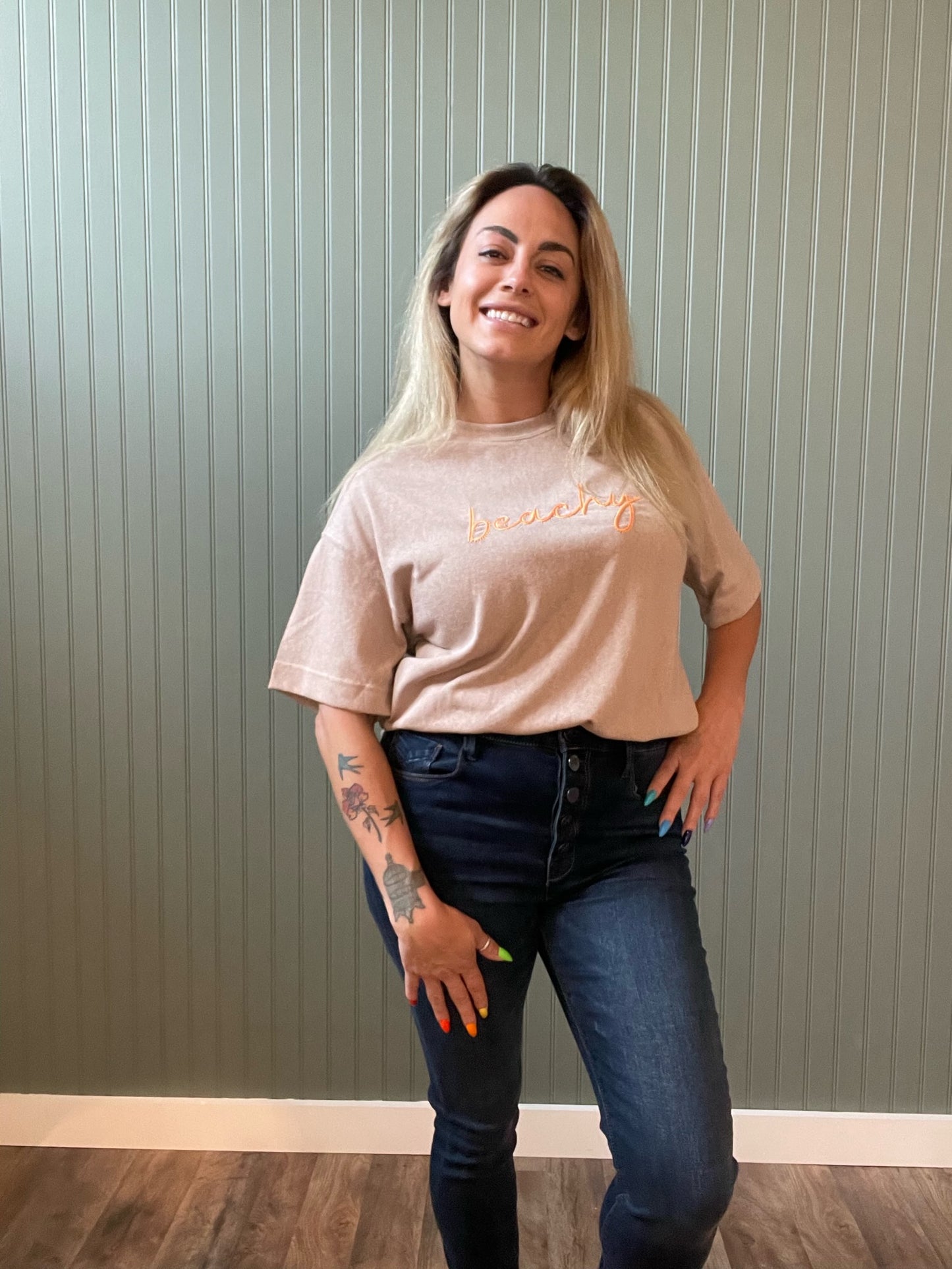 Beachy Time Tee (Multiple Colors)