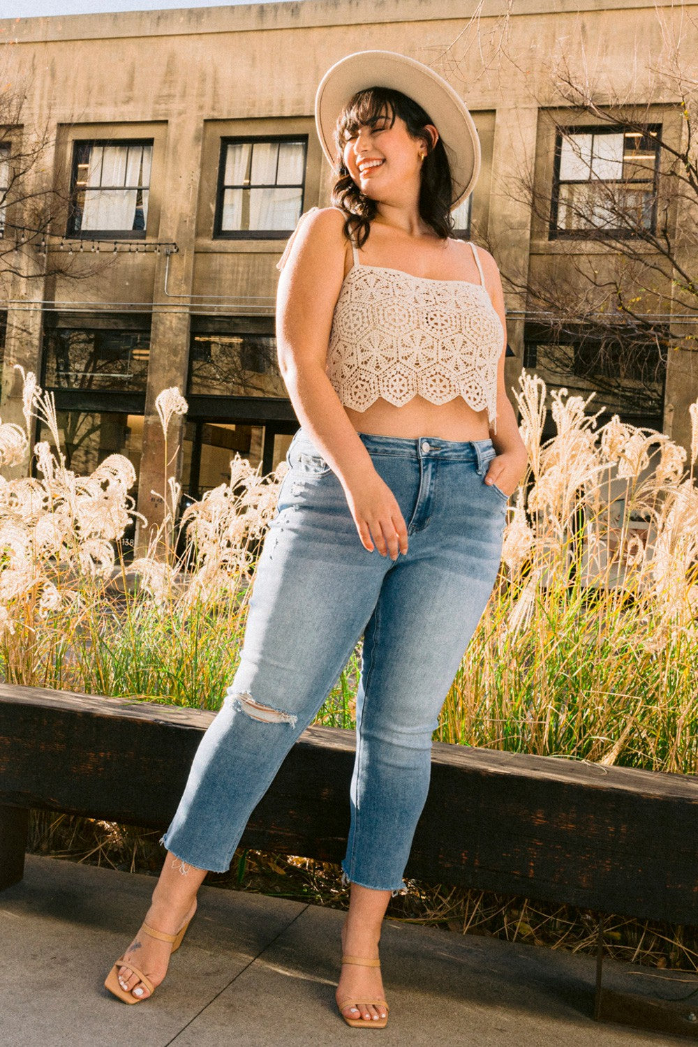 Bliss High Rise Slim Straight (Plus)