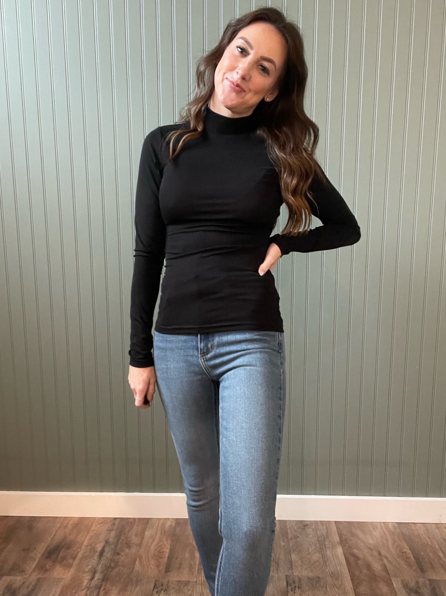 The Perfect Layering Top - Black