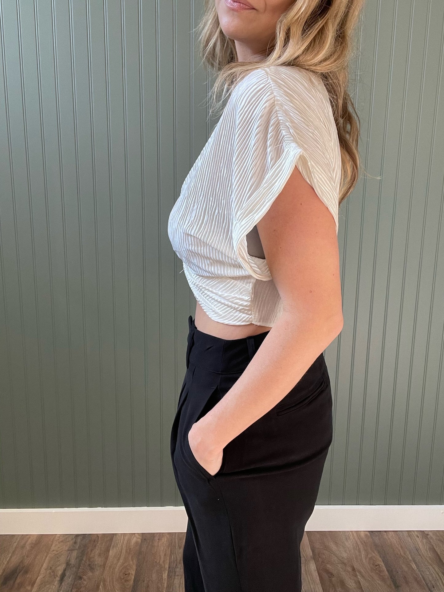 Tessa Twist Top (Multiple Colors)