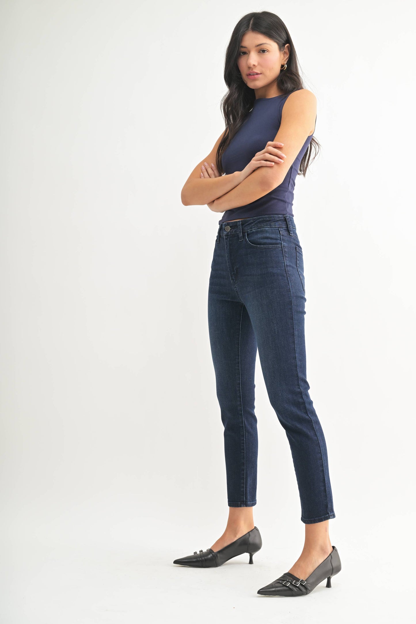 Liv Slim Straight