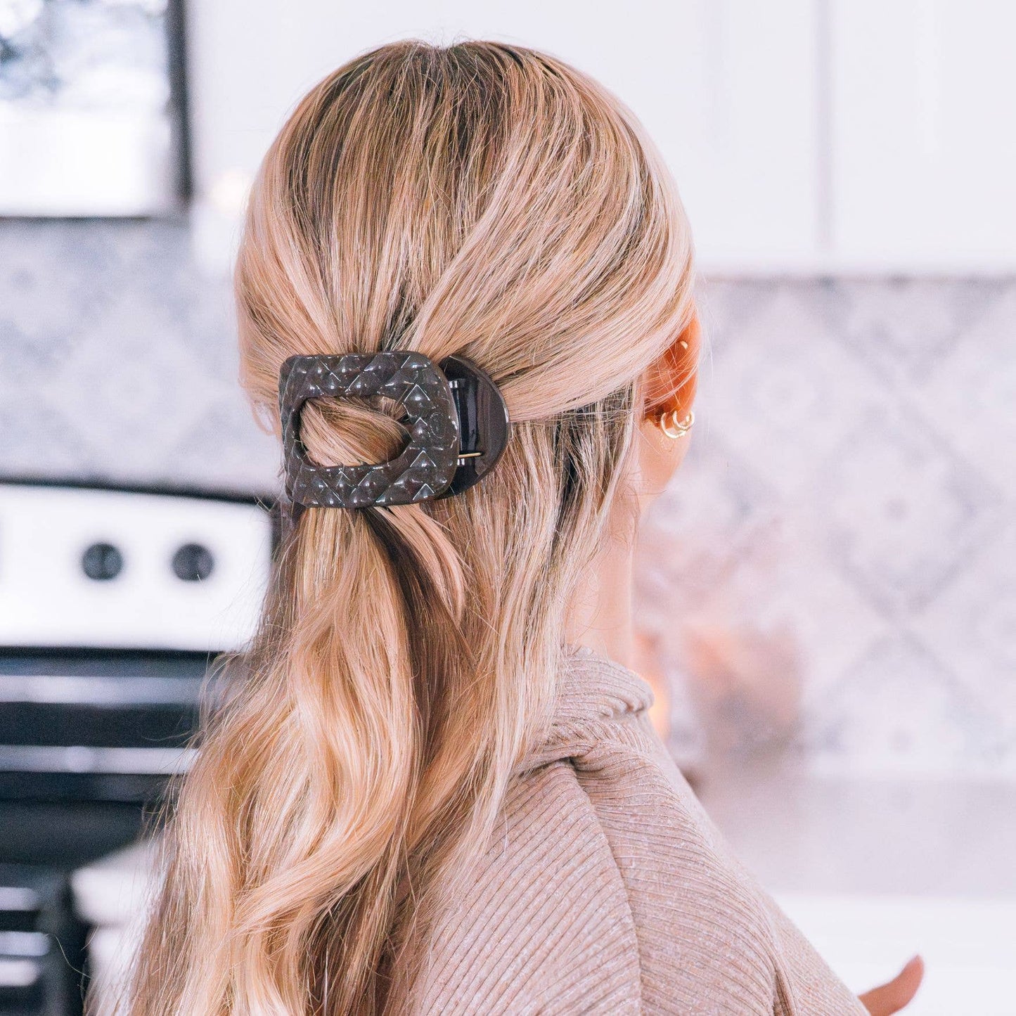Flat Round Hair Clip | Truly Taupe Quilted |Medium