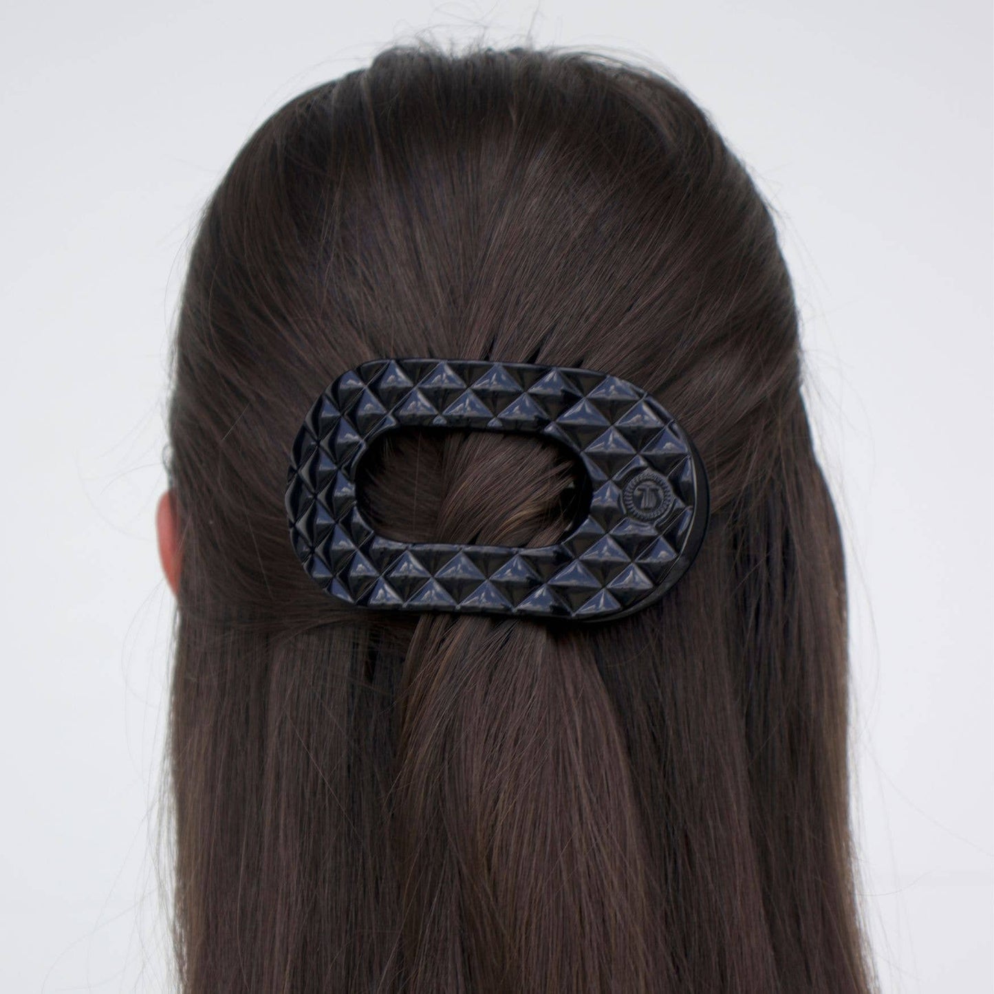 Flat Round Hair Clip | Jet Black Quilted |Medium