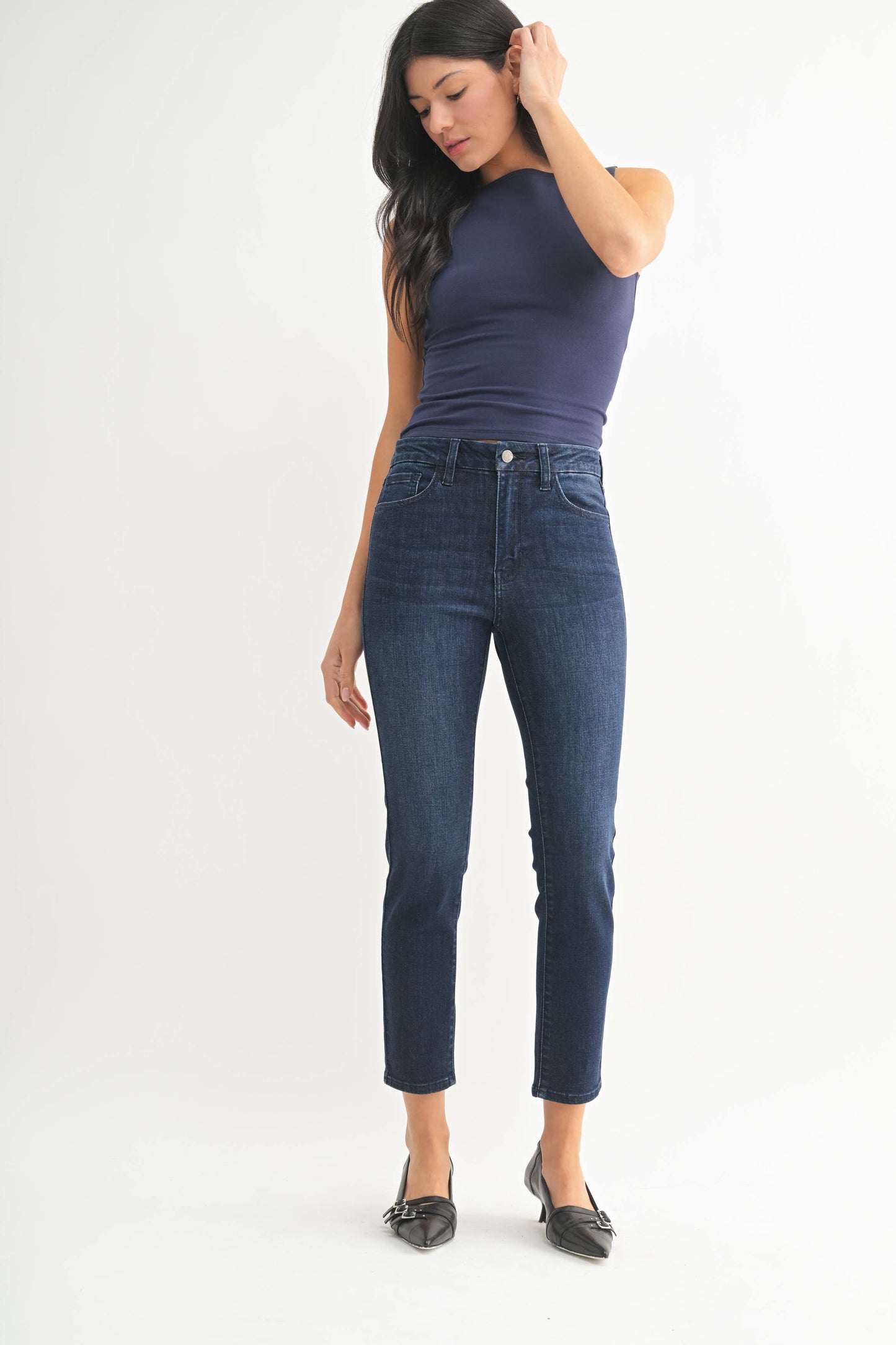 Liv Slim Straight