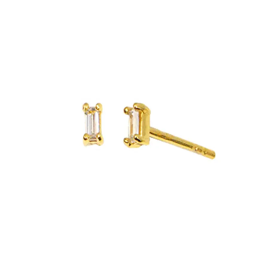 Dara Clear Stud Earrings