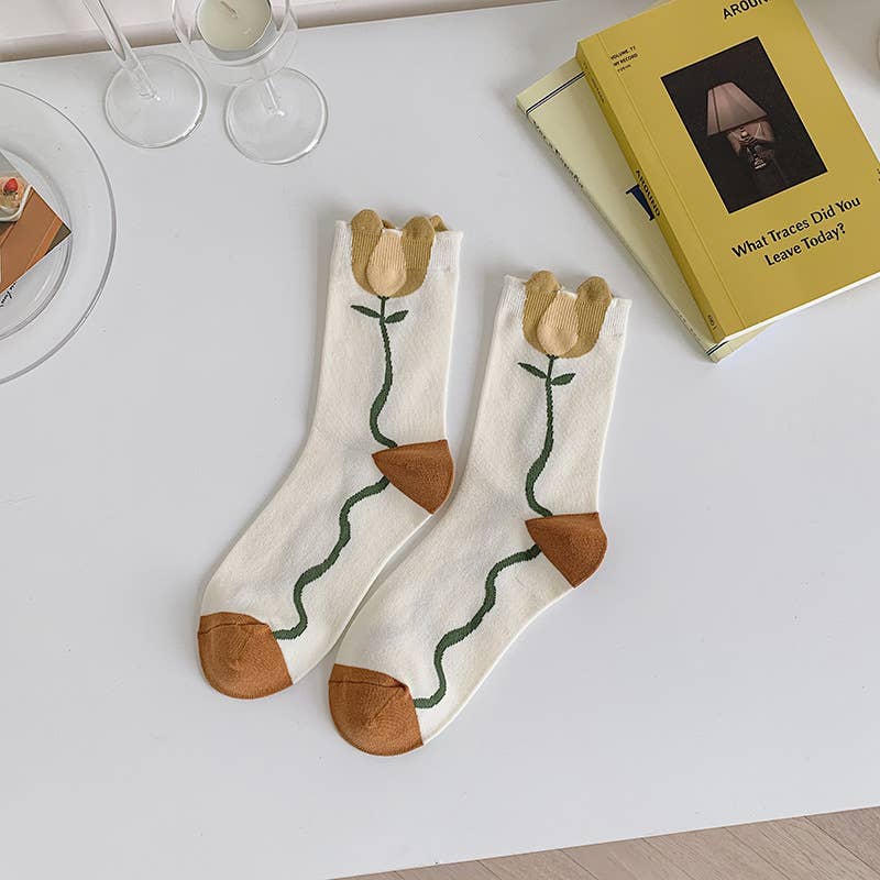 Vintage-Style Yellow Socks Featuring Exquisite Floral Design: No.4