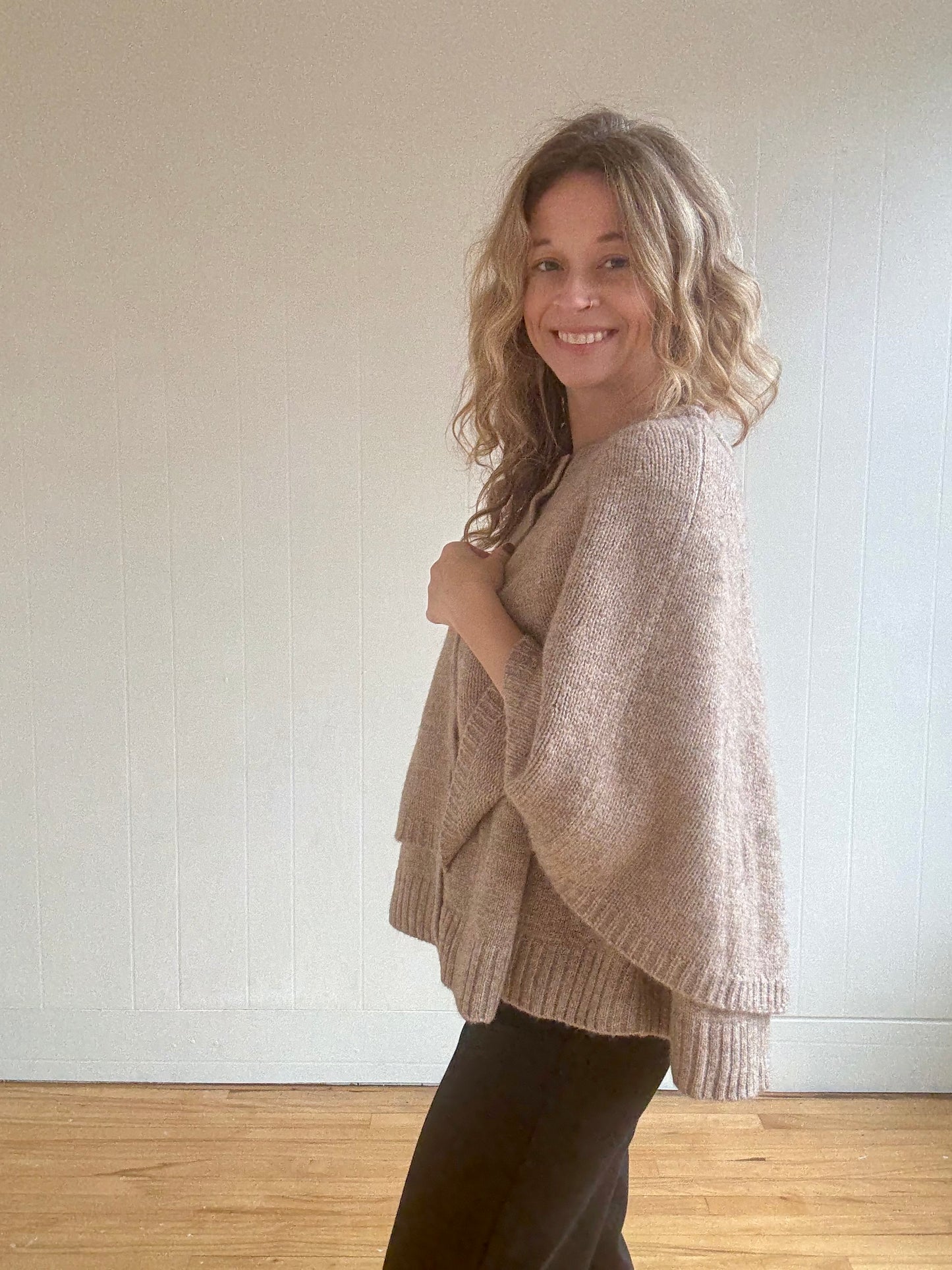 Katerina Cape (Taupe)