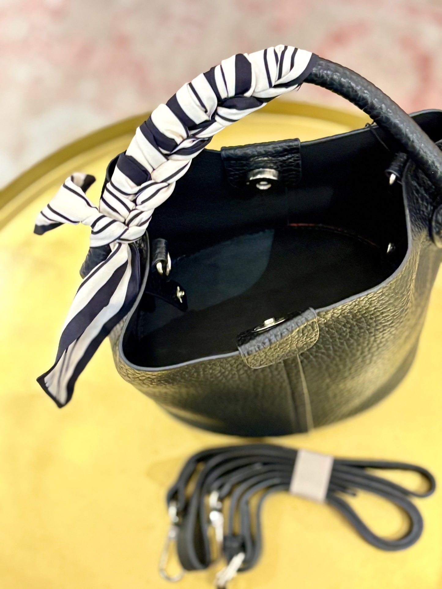 Blair Bucket Bag (Black)