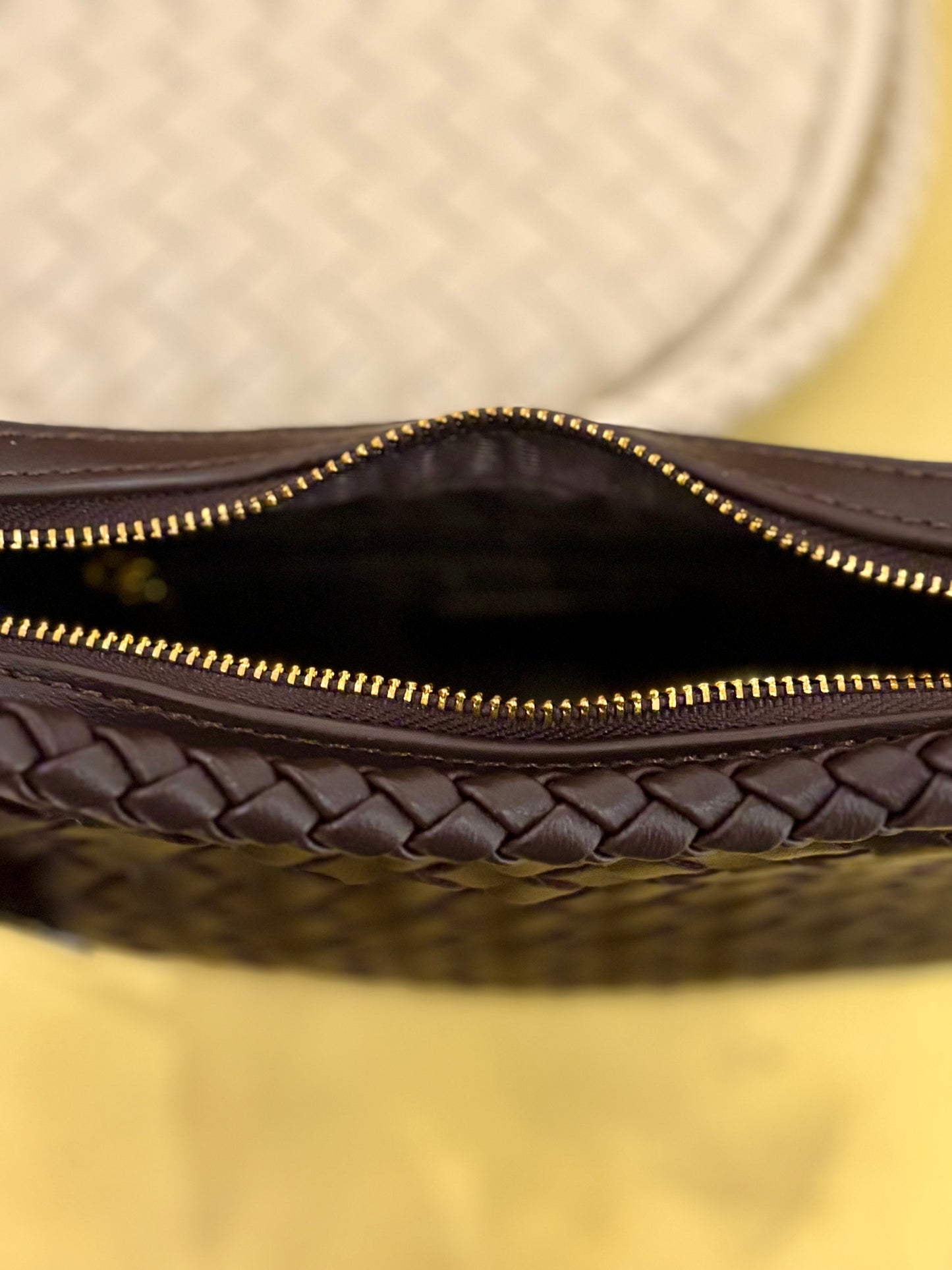 Hadley Woven Hobo Bag (Chocolate)