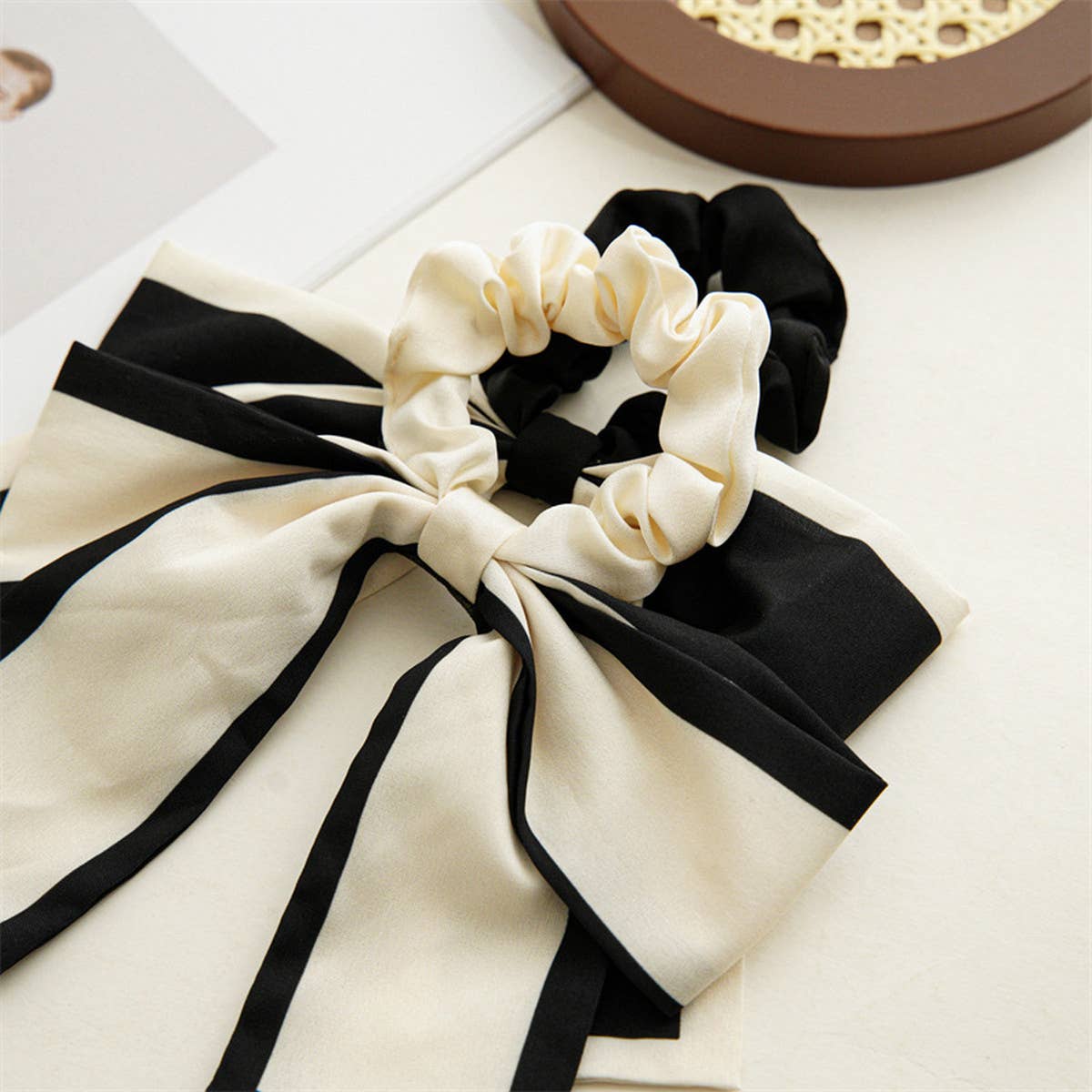 Bow Hair Tie (White)