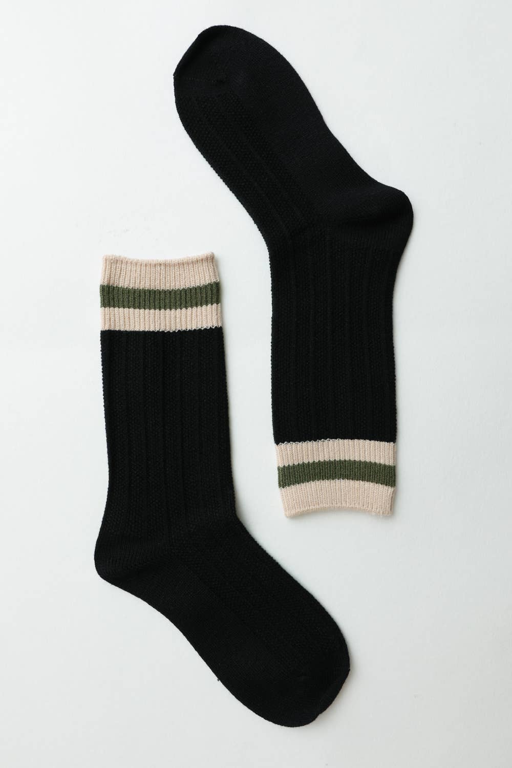 Cozy Retro Color Block Wool Crew Socks - Black