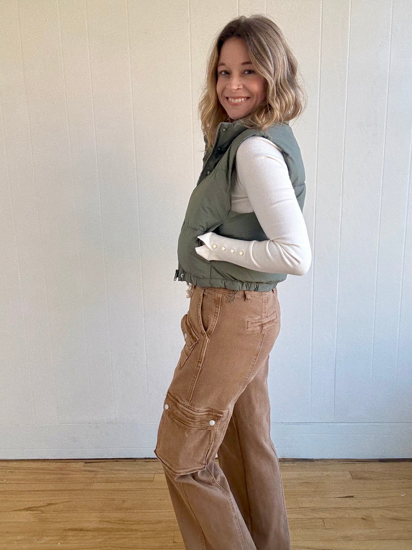 Essential Puffer Down Vest (Olive)