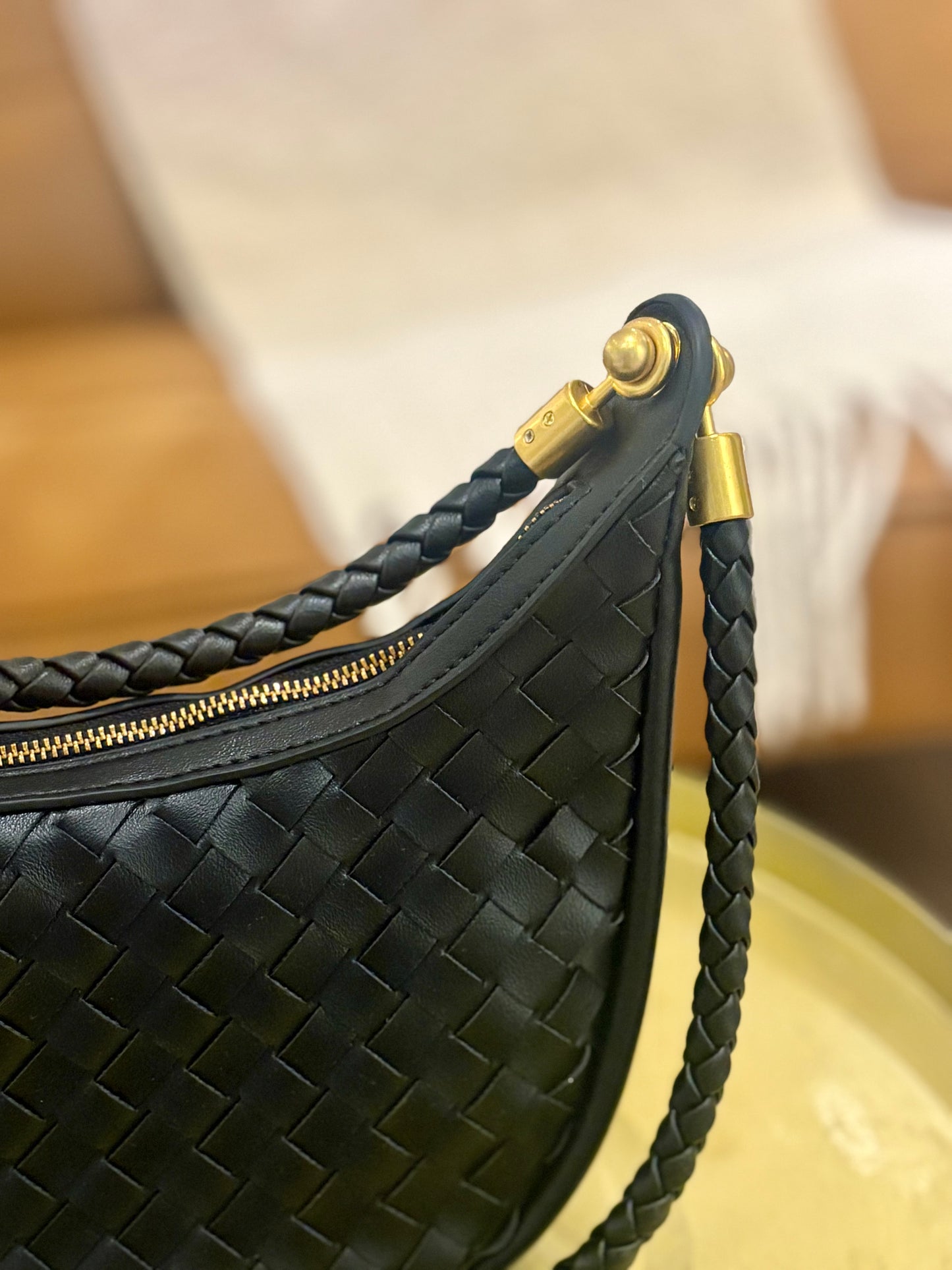 Hadley Woven Hobo Bag (Black)