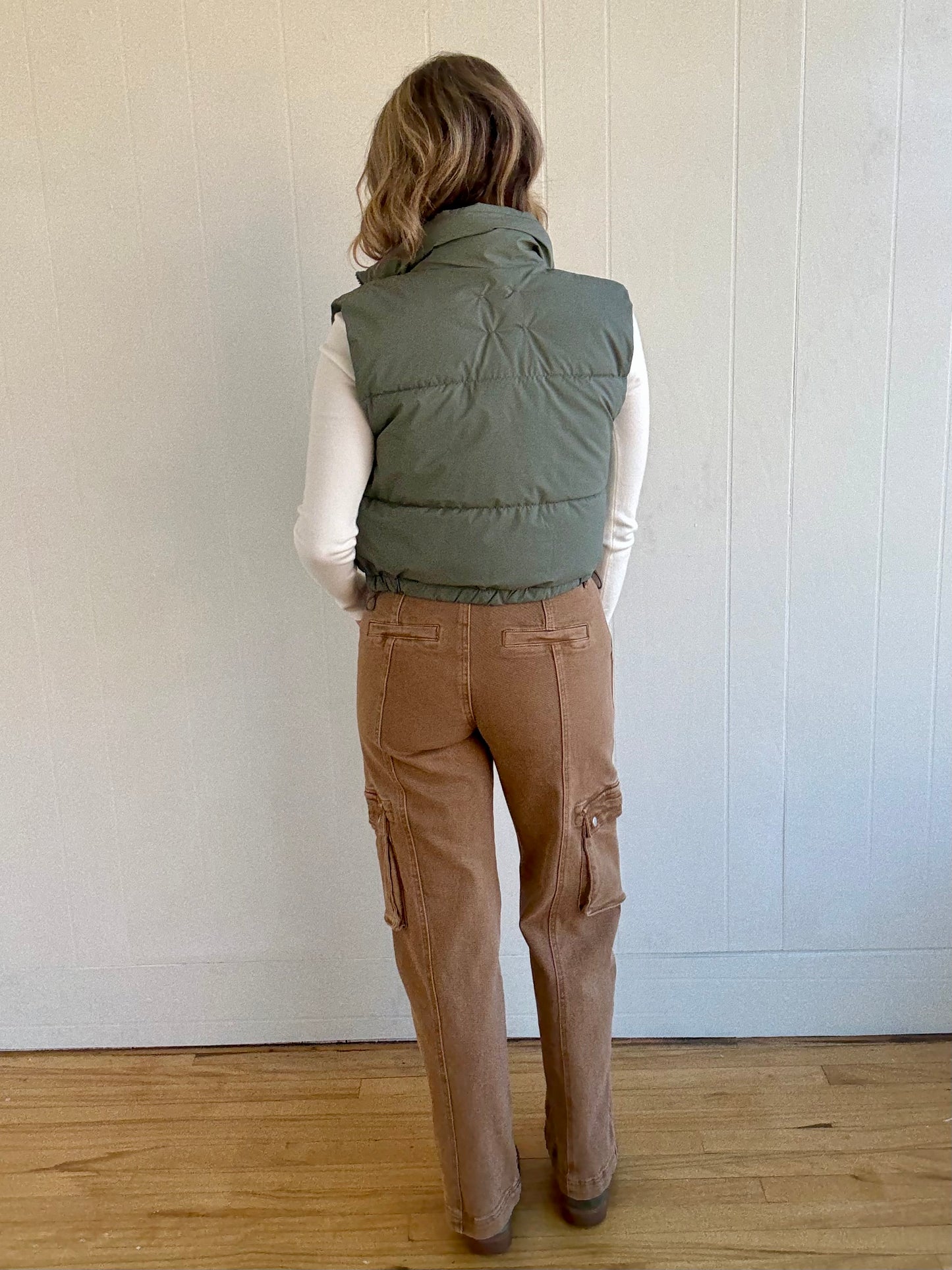 Essential Puffer Down Vest (Olive)