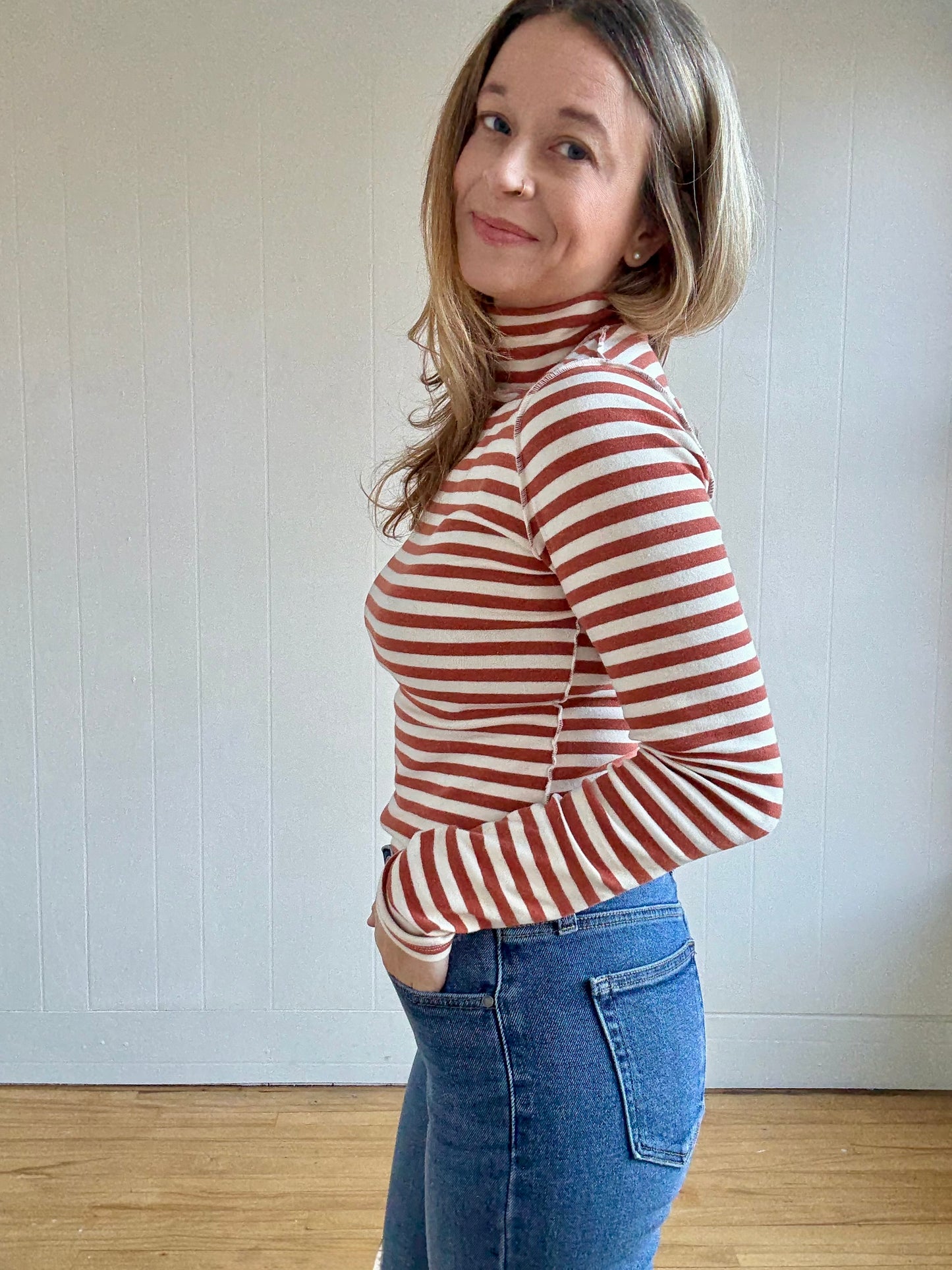 Dane Knit Turtleneck (Ivory/Rust)