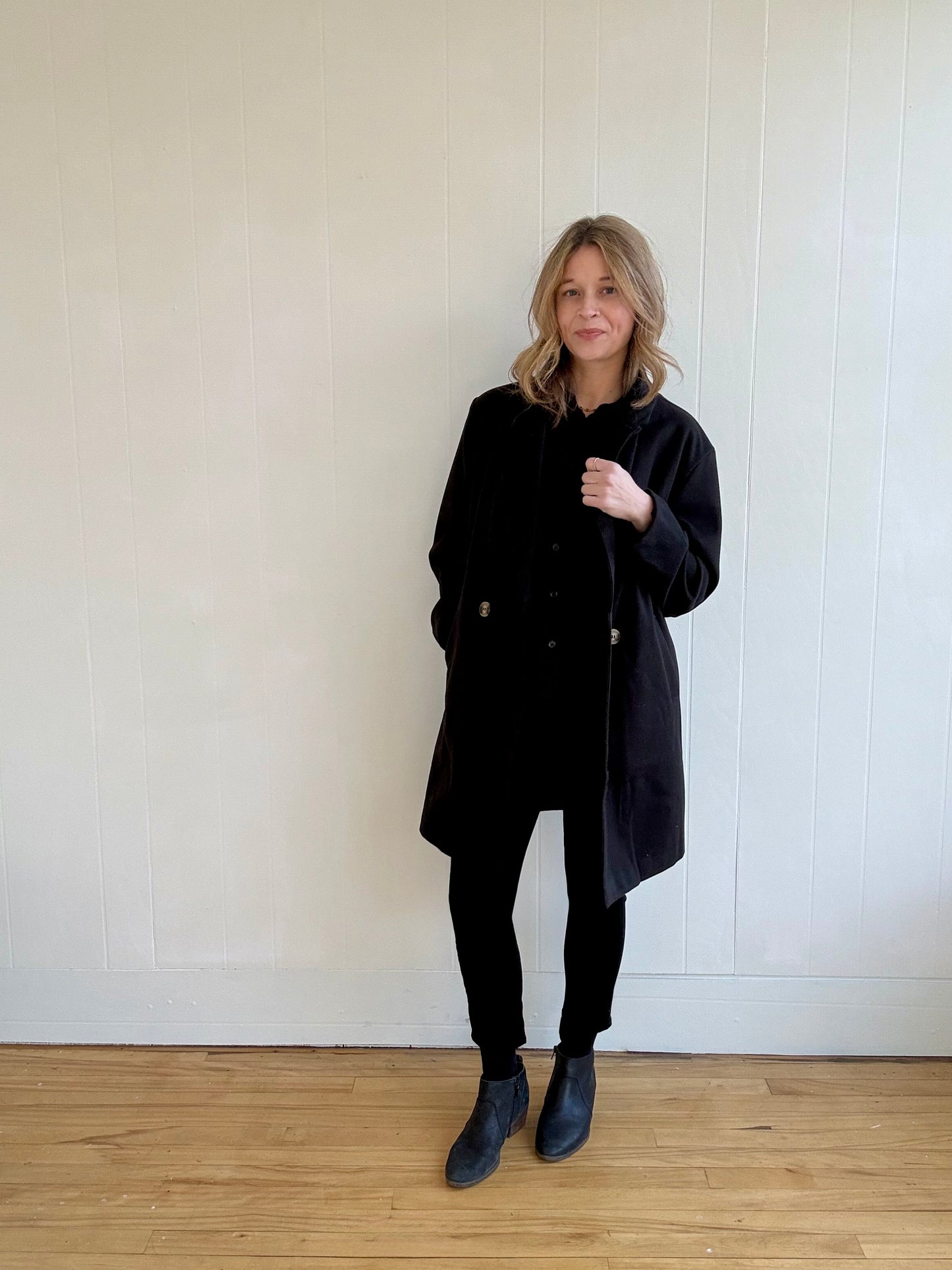 Laurel Overcoat (Black)