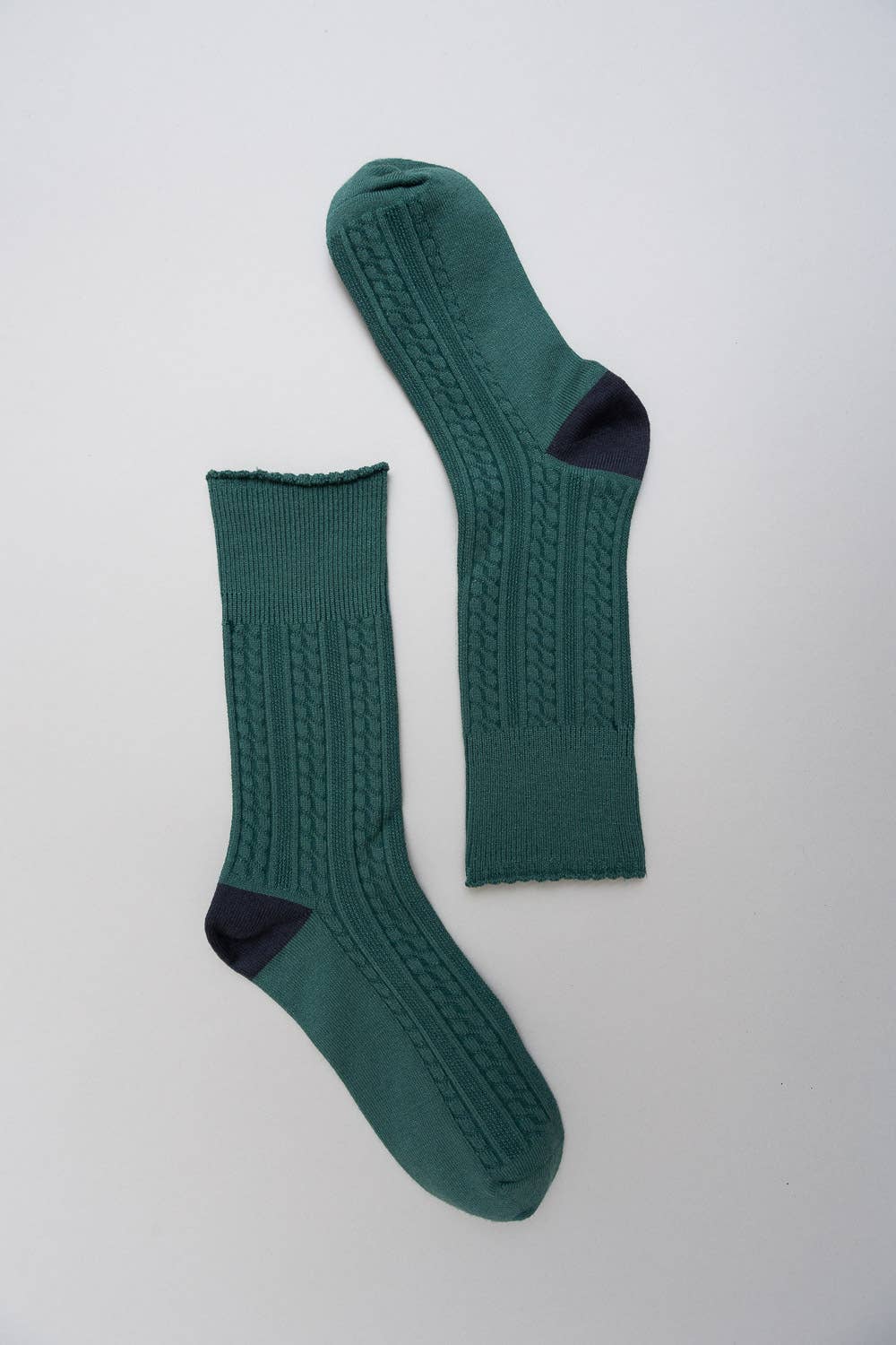 Scalloped Edge Socks: Blue Green