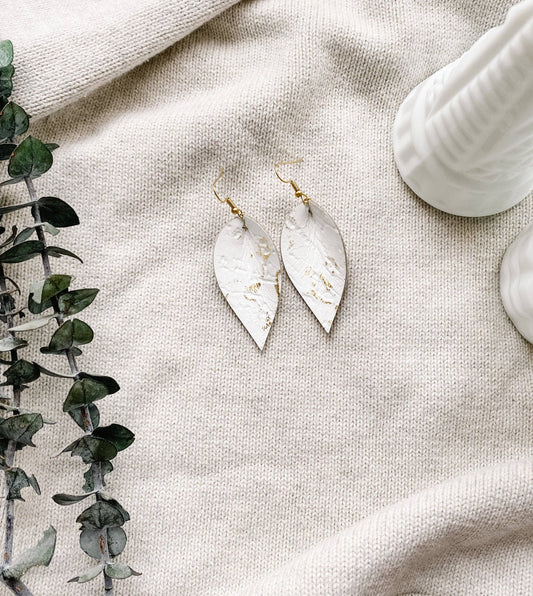 White and Gold Fleck Leather Leaf Earrings: Brass / Small Leaf