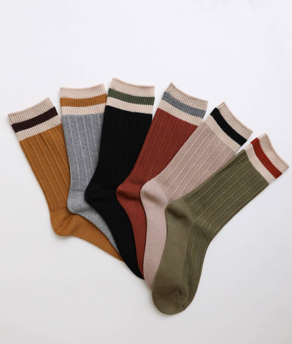 Cozy Retro Color Block Wool Crew Socks - Black